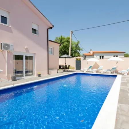 Villa Nina